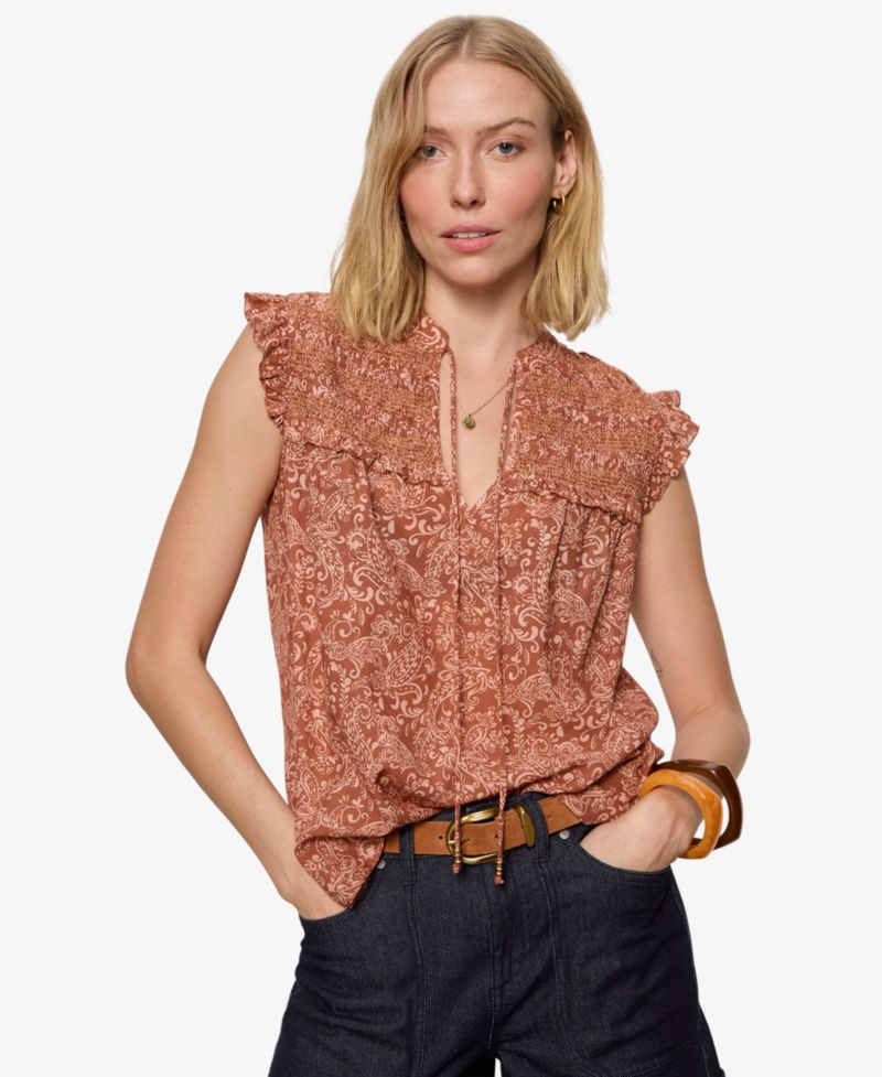 Petite Free Feeling Smocked Sleeveless Blouse