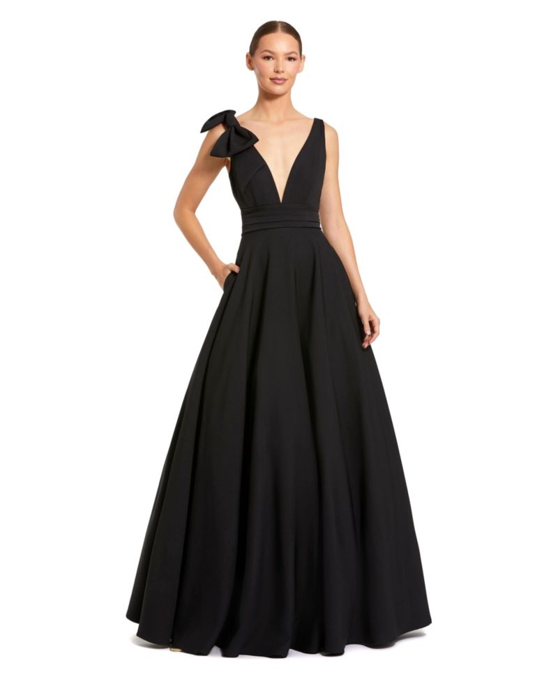 Women's Crepe Sleeveless Plunge Neck Ballgown With Bow Dresses