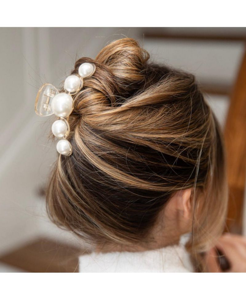 Dots Clip - Pearl White