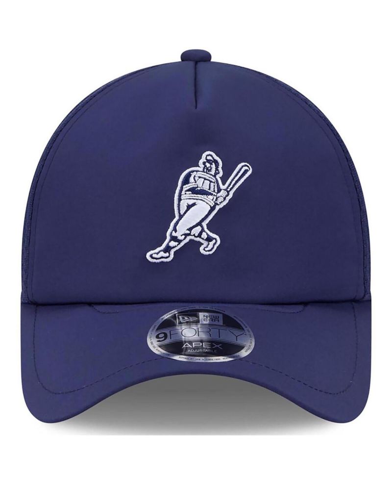 Men's Navy Milwaukee Brewers 2026 Batting Practice Alternate Apex 9FORTY Adjustable Hat
