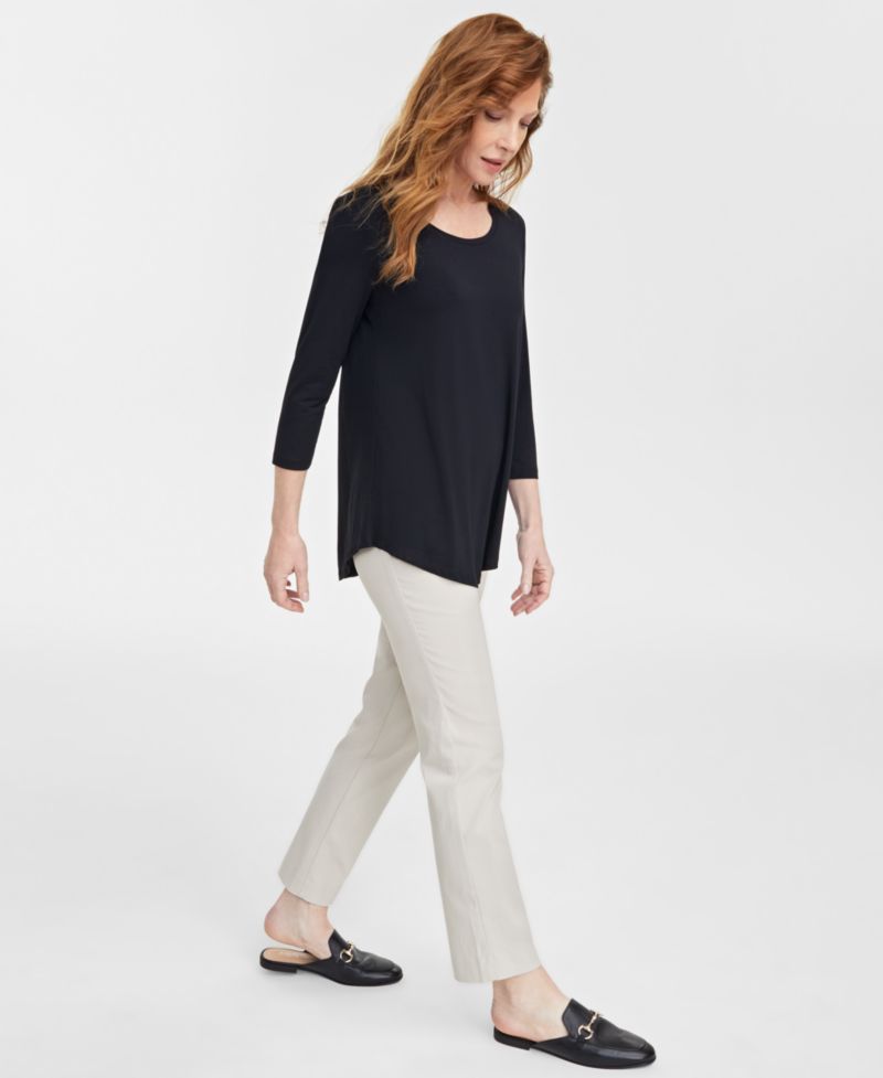 Petite 3/4-Sleeve Scoop Neck Top