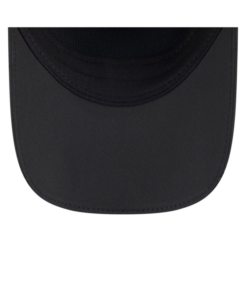 Men's Black Las Vegas Raiders 2025 Sideline Runner Adjustable Hat