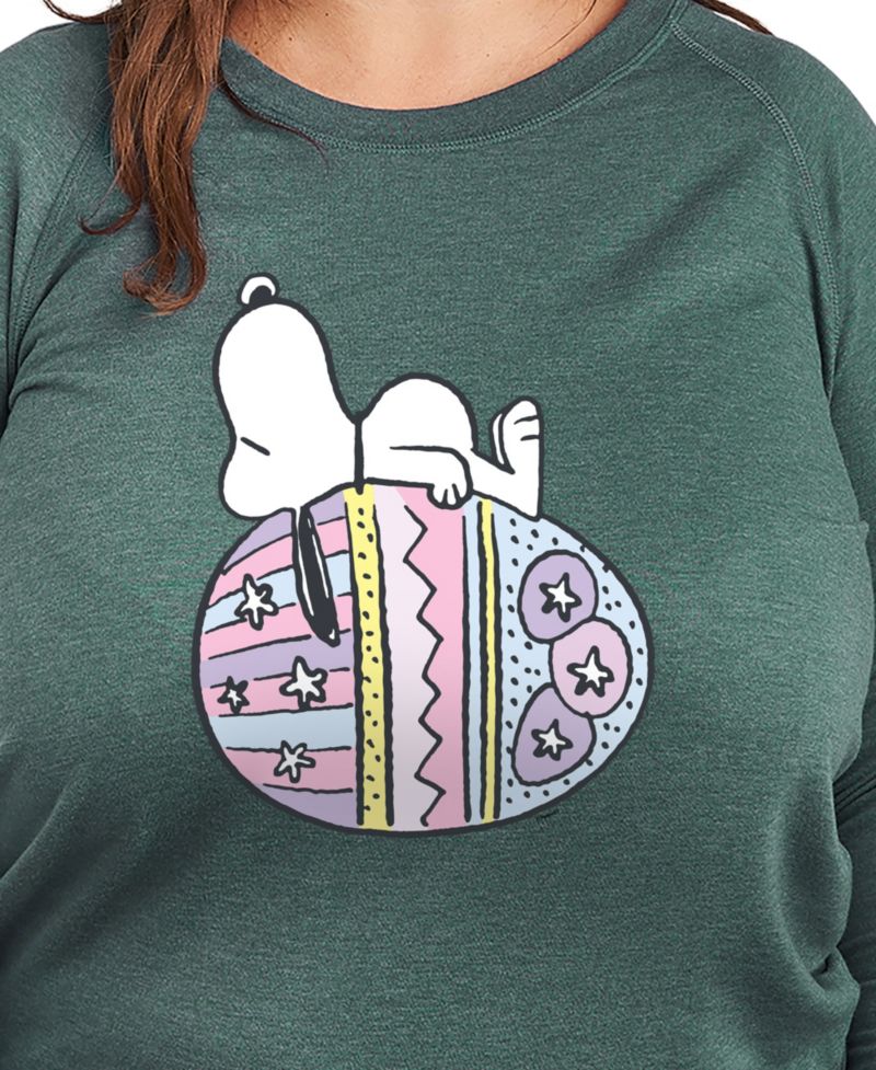 Plus Size Peanuts Snoopy Easter Egg Graphic Pullover T-Shirt