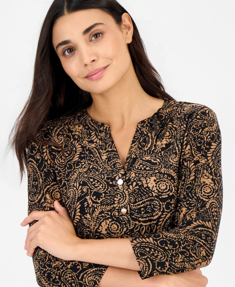 Women's Petite Woodblock-Print V-Neck 3/4-Sleeve Henley