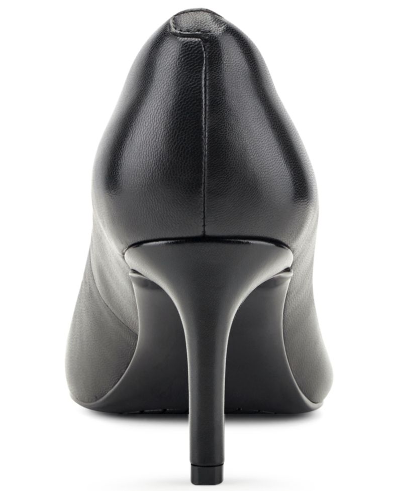 Women's Cristel eFlex Pointed Toe Pumps