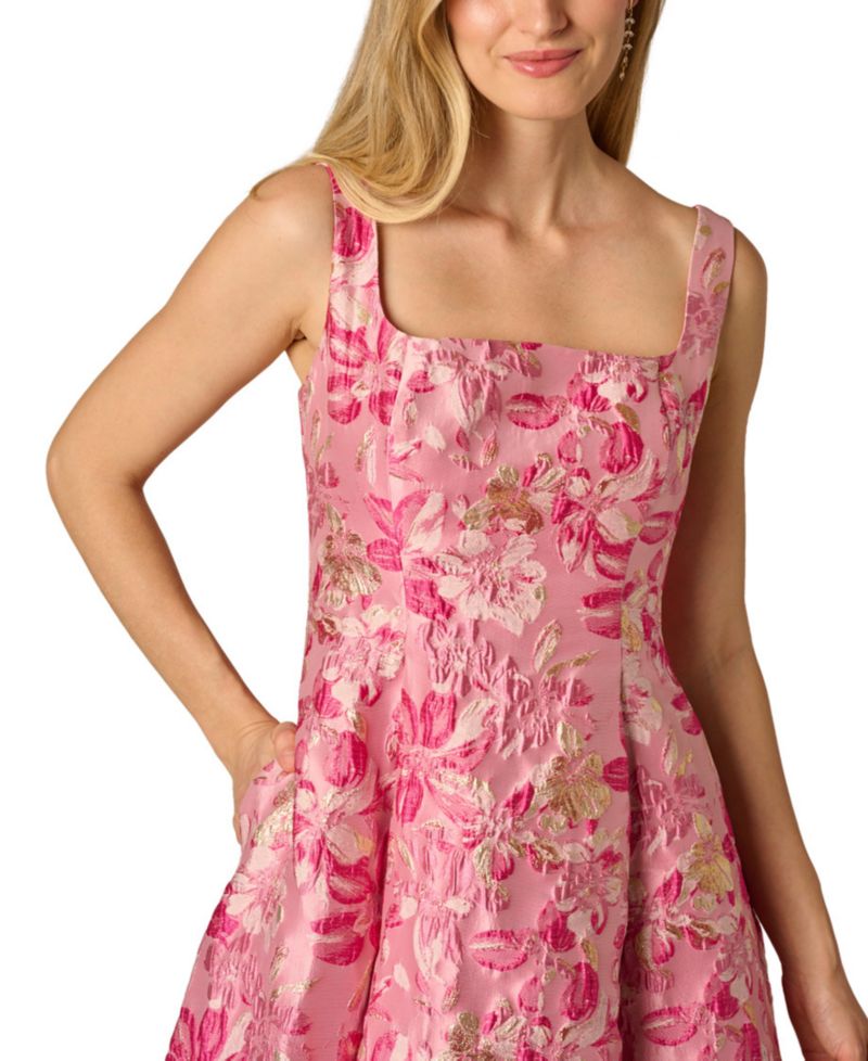 Women's Square Neck Border Gown