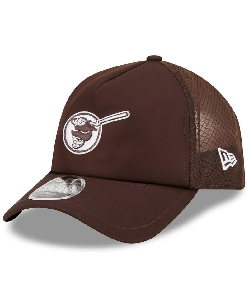 Men's Brown San Diego Padres 2026 Batting Practice Alternate Apex 9FORTY Adjustable Hat