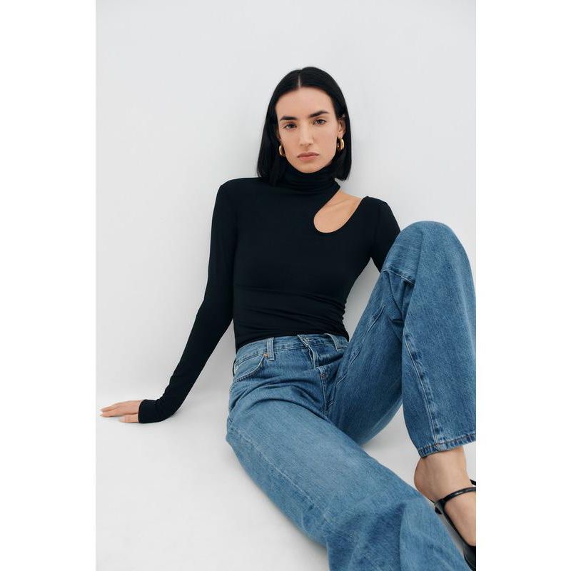 Women's Allegra Extra-Long Sleeve Turtleneck Cutout-Shoulder Jersey Evening Top