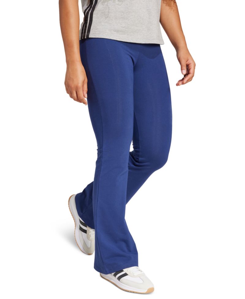 Women's Essentials Small Logo Flared Leggings
