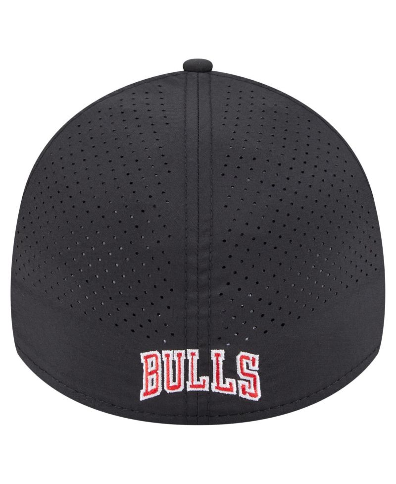 Men's Black Chicago Bulls Featherweight Poly Rope Flex 39Thirty Hat