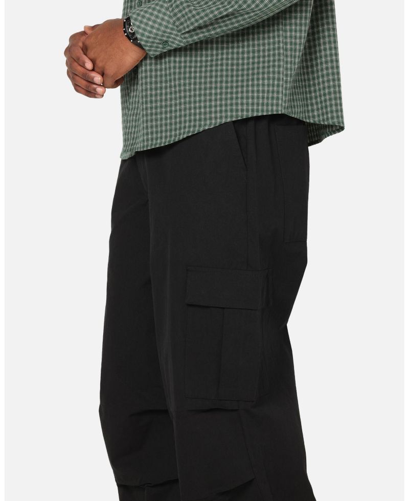 Men's Baggy Fit Cargo Pants