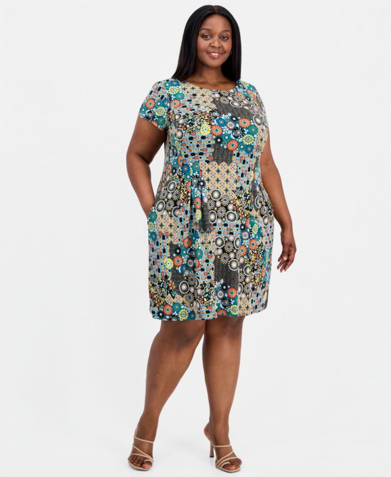 Plus Size Printed Round-Neck Short-Sleeve Dress