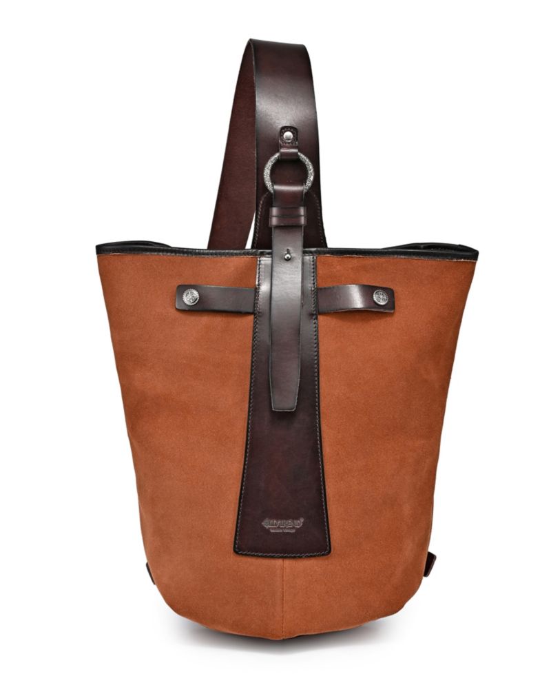 Daisy Medium Leather Sling Bag
