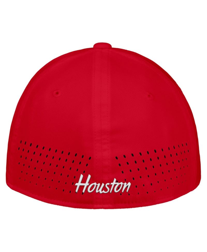 Men's Red Houston Cougars 2026 On-Field AeroBill SwooshFlex Dri-FIT Hat