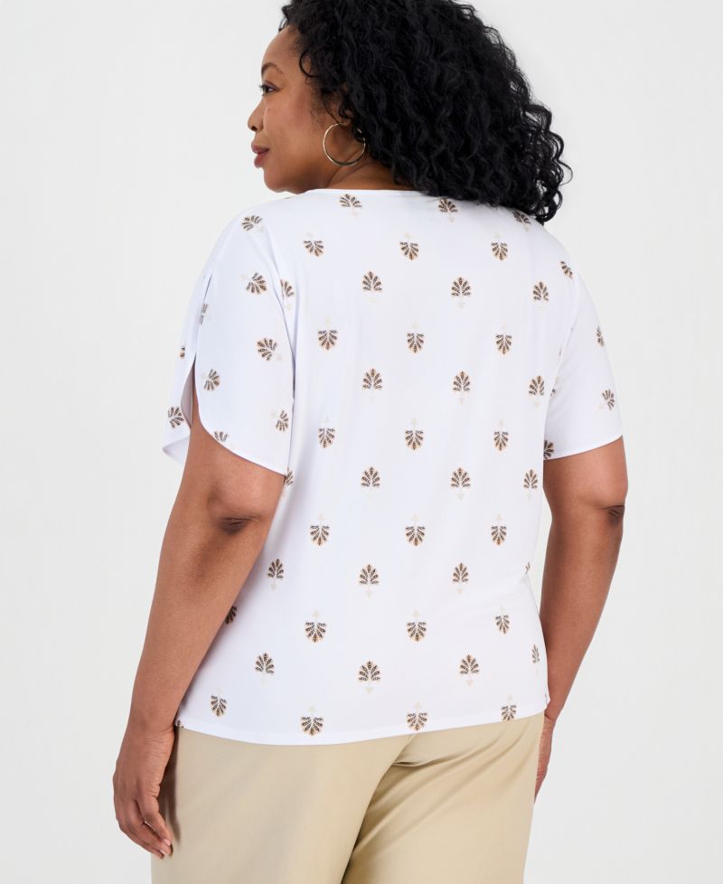 Petite Painted Fan Keyhole Short-Sleeve Top