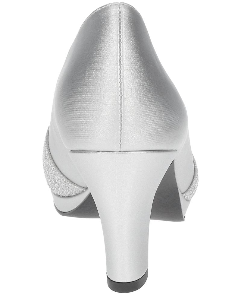 Women's Lavish Platform Pumps