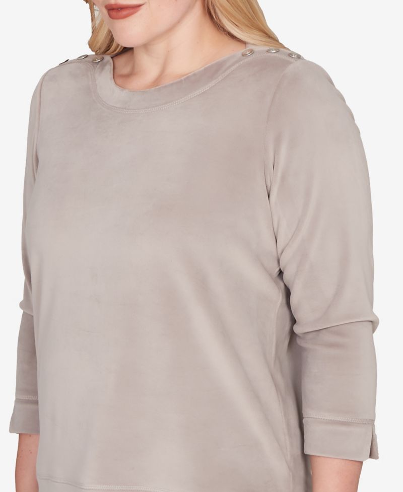 Calm Luxe Shoulder Button Top