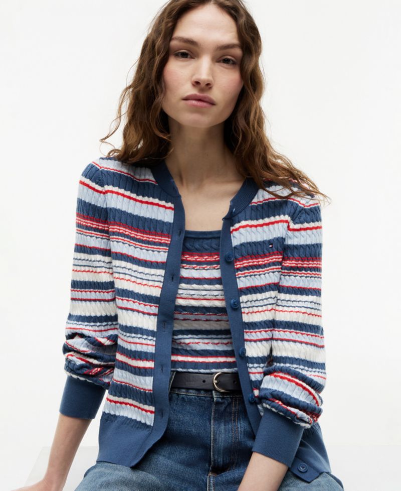 Women's Crewneck Cable Knit Sweater