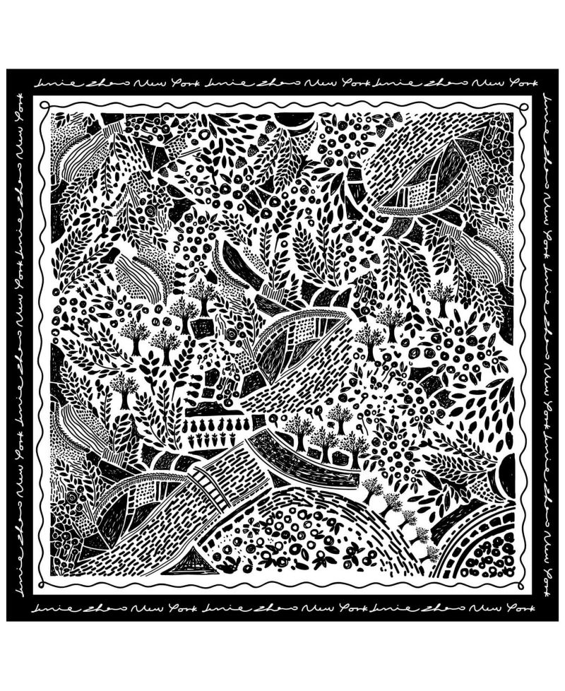 DOUBLE SIDED SILK SCARF OF BLACK GARDEN