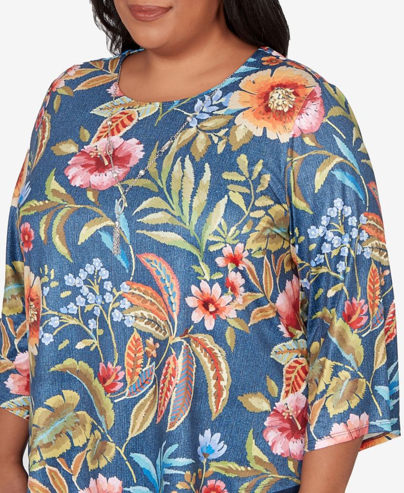 Plus Size Classic Floral Print Pointed Hem Top with Necklace