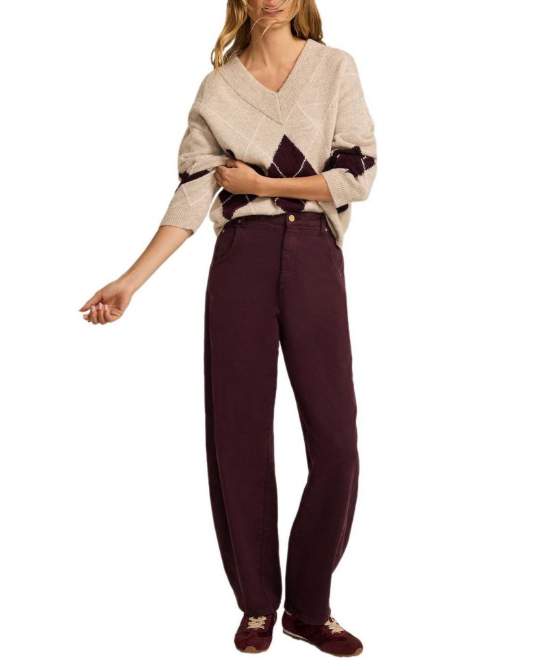 Women's Argyle Long-Sleeve V-Neck Sweater