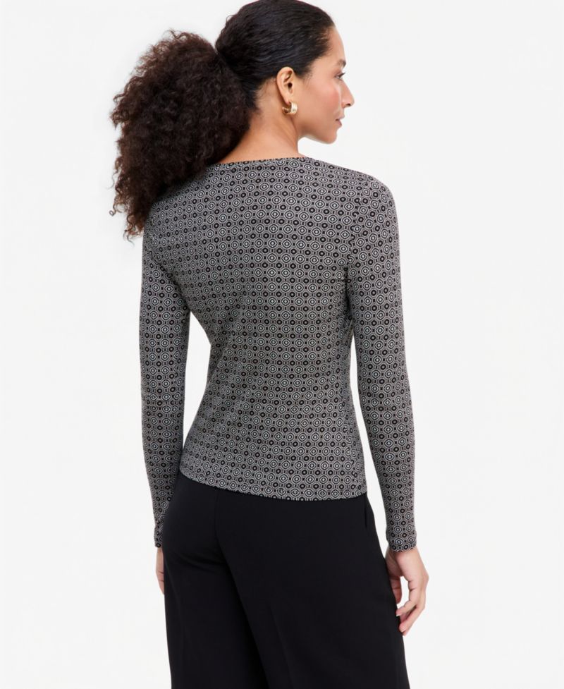 Women's Geometric-Print Long-Sleeve Crewneck Top