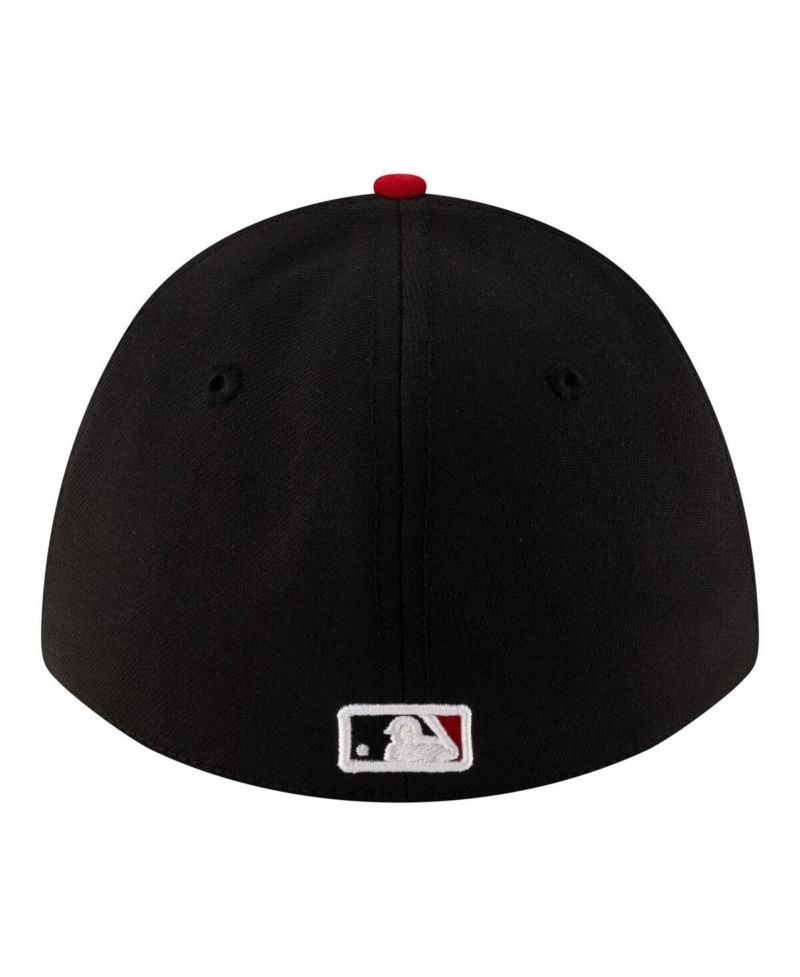 Men's Black Cincinnati Reds Player Replica 39THIRTY M-Crown Flex Hat