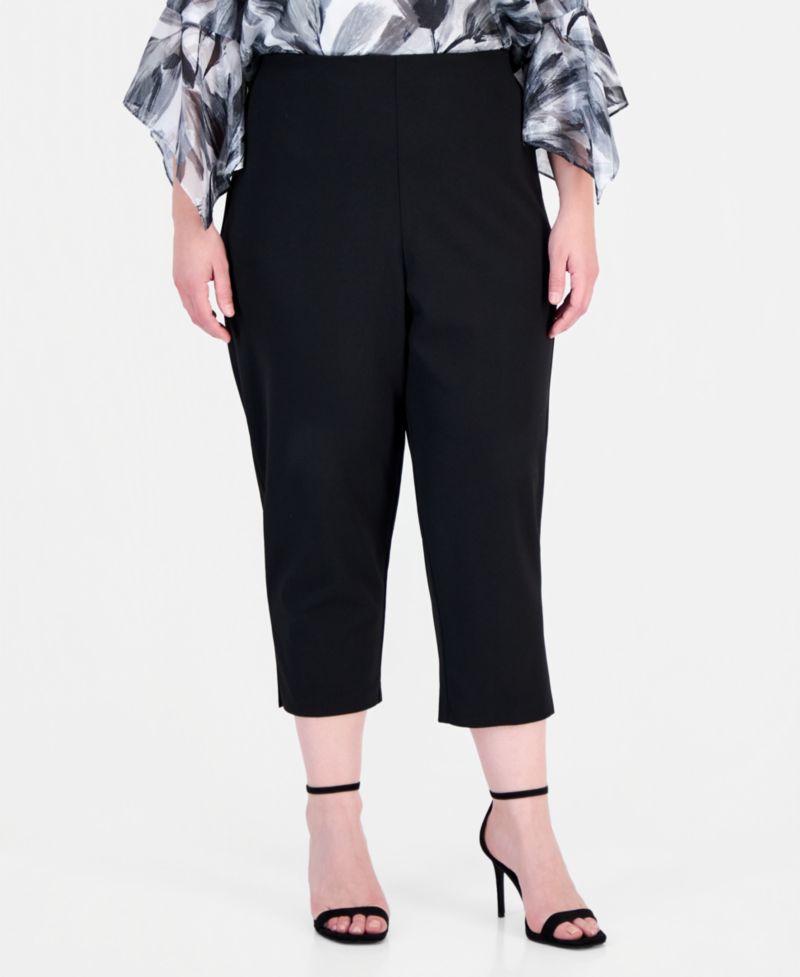 Plus Size Cropped Slim Fit Pants