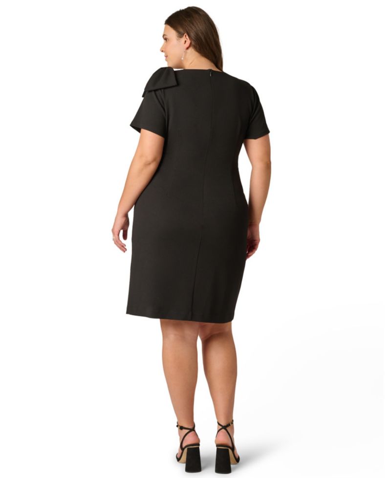 Plus Size Crewneck Pleated Sheath Dress