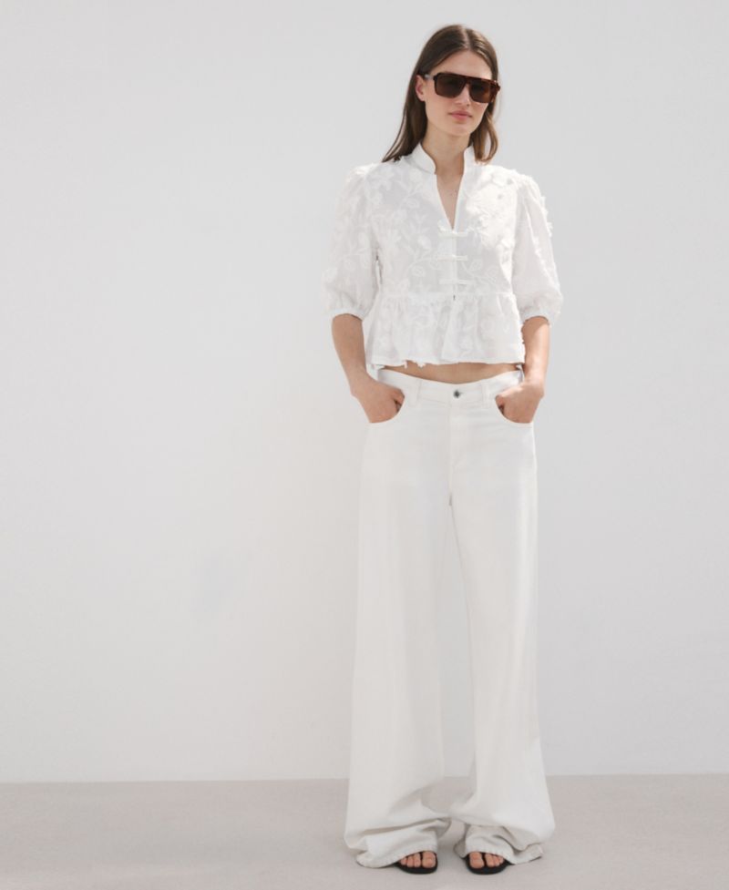 Women's Embroidered Puff-Sleeve Blouse