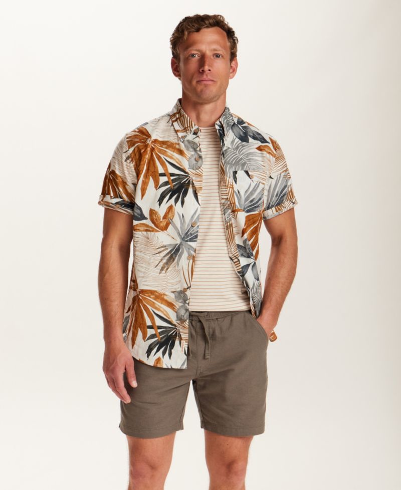 Men's Classic-Fit Short-Sleeve Button-Down Shirt