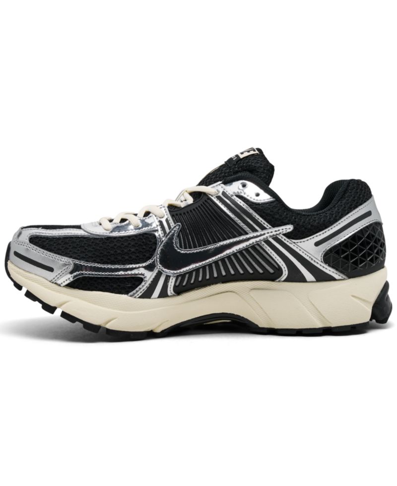 Men's Zoom Vomero 5 Casual Sneakers from Finish Line