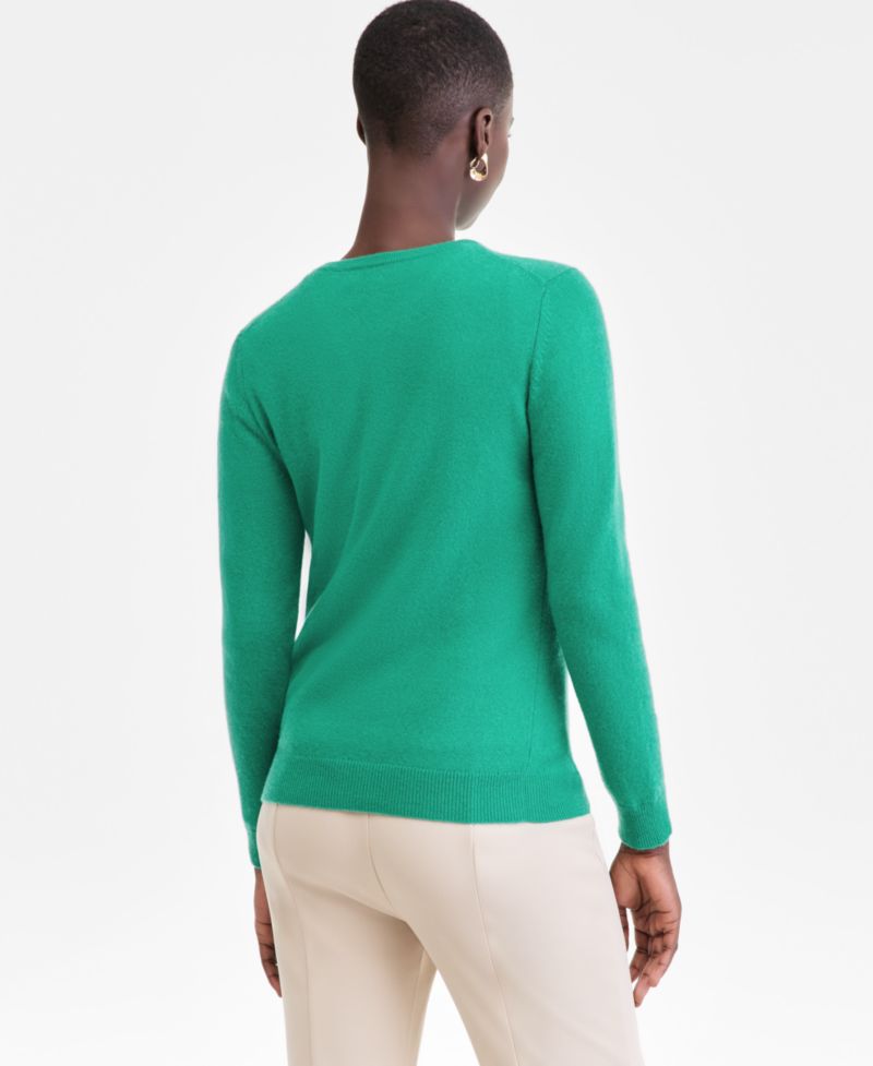 100% Cashmere Women's Petite Long-Sleeve Crewneck Sweater