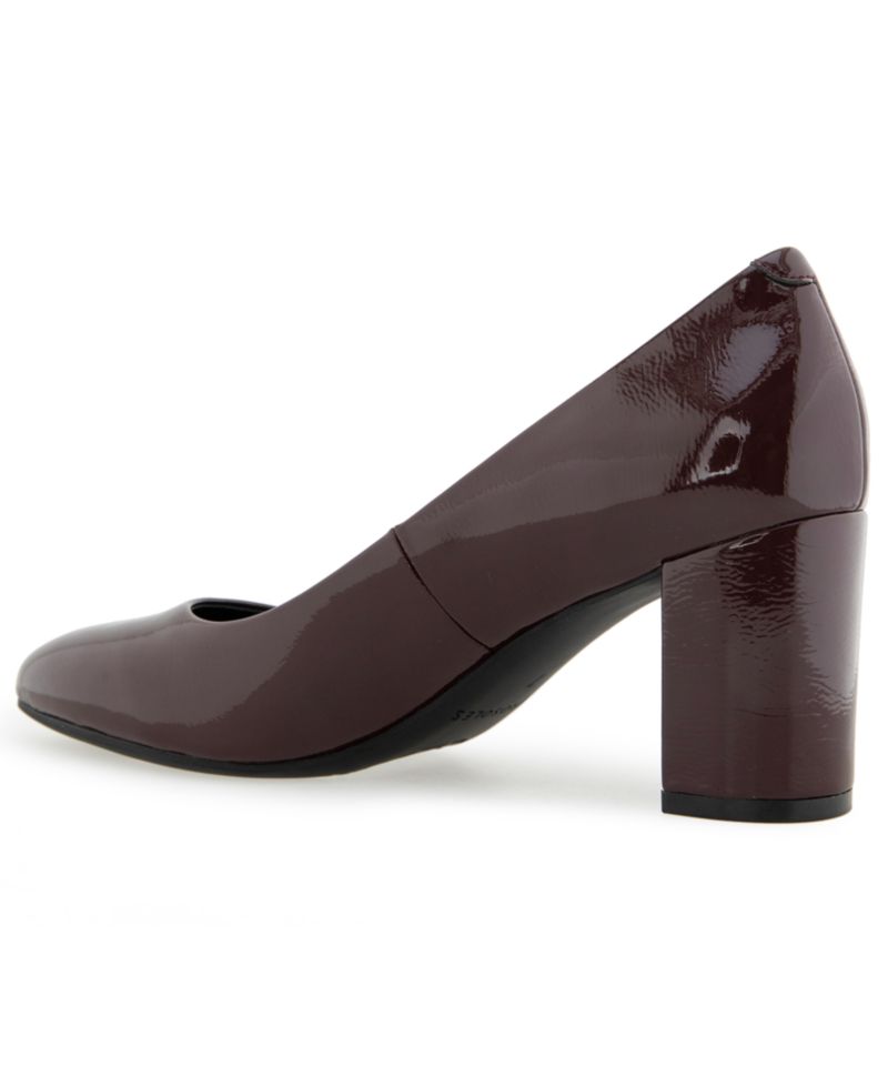 Women's Betsy Pumps