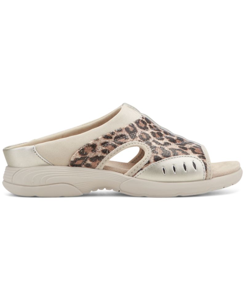 Women's Traciee Lightweight Flat Easy-On Sandals