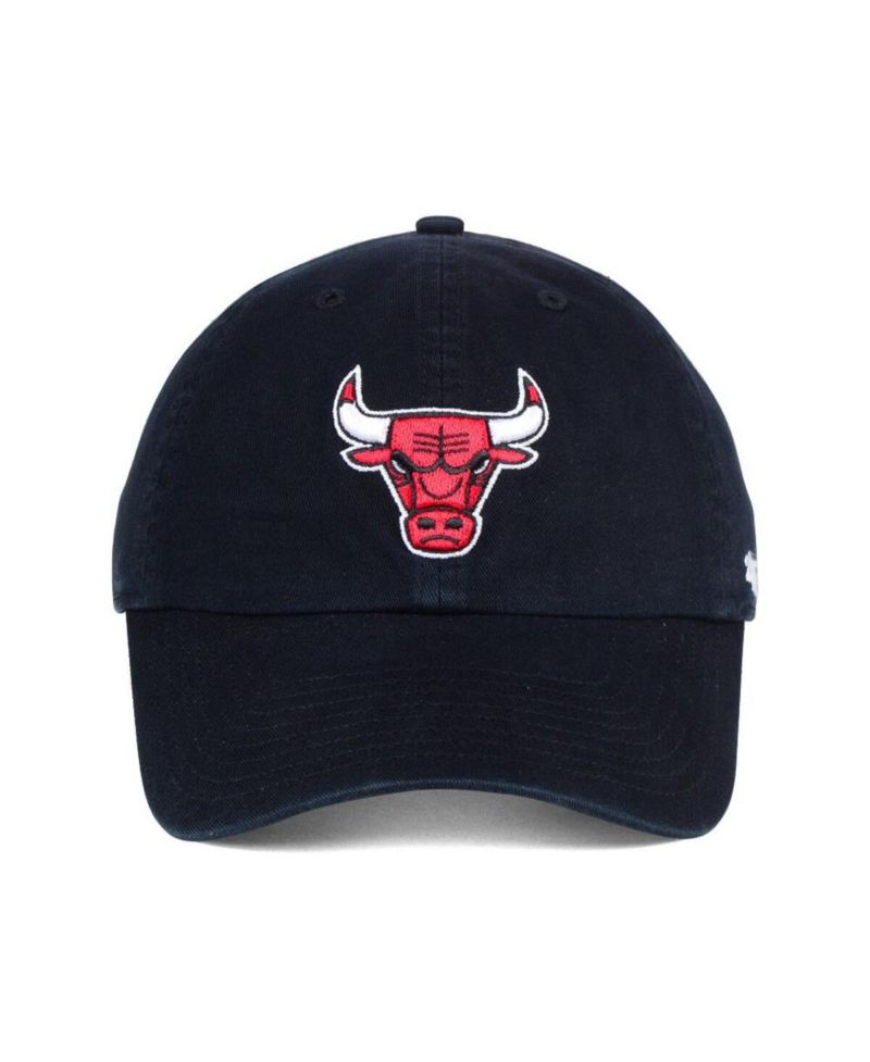 Men's Chicago Bulls Black Distressed Clean-Up Adjustable Hat
