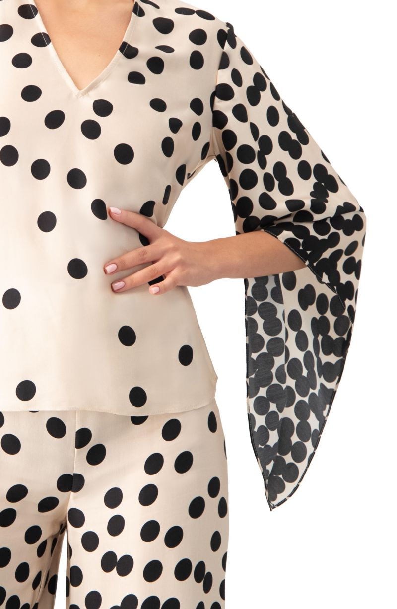 Women's Polka Dot V-Neck Blouse with Wide Sleeves