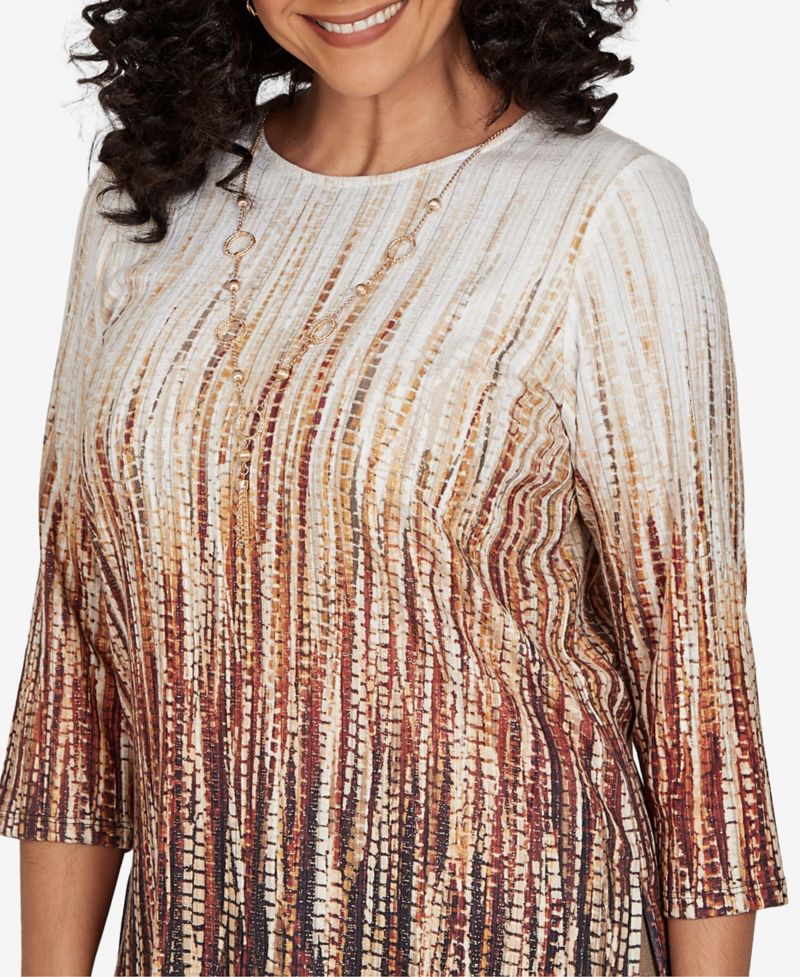 Petite Union Square Textured Ombre 3/4-Sleeve Top With Necklace