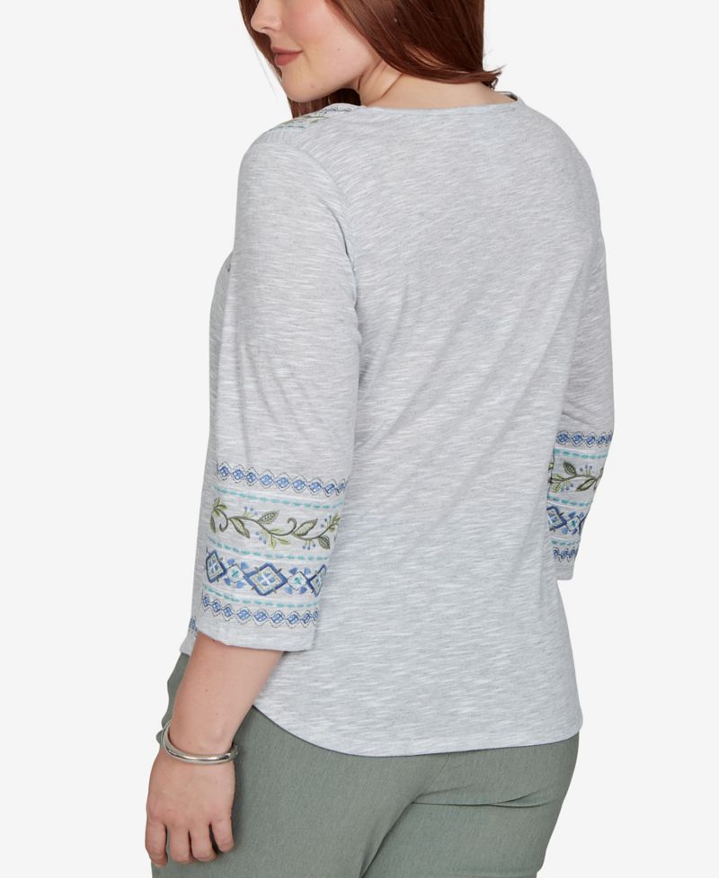 Women's Provence Center Diamond Embroidered Top