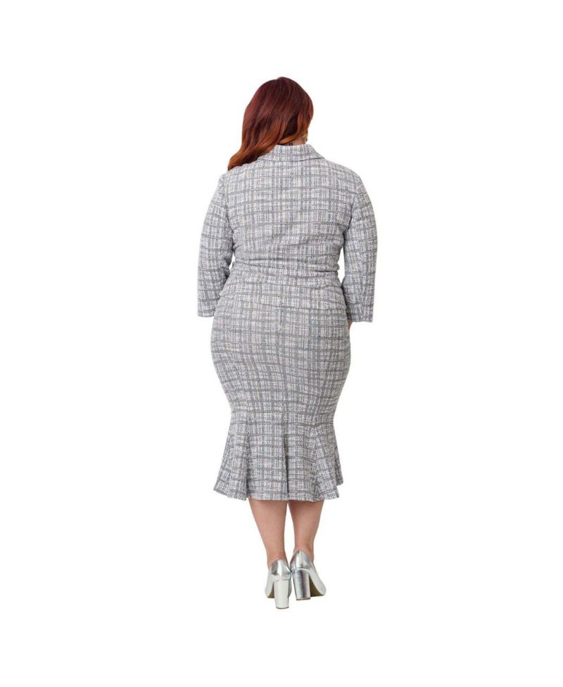 Plus Size Boucle Trumpet Skirt
