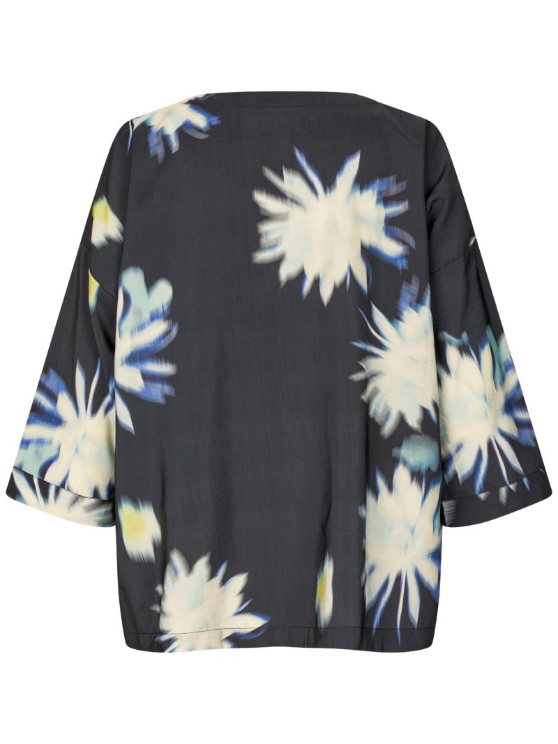 Women's Becca 3/4 Sleeve Round Neck Blouse