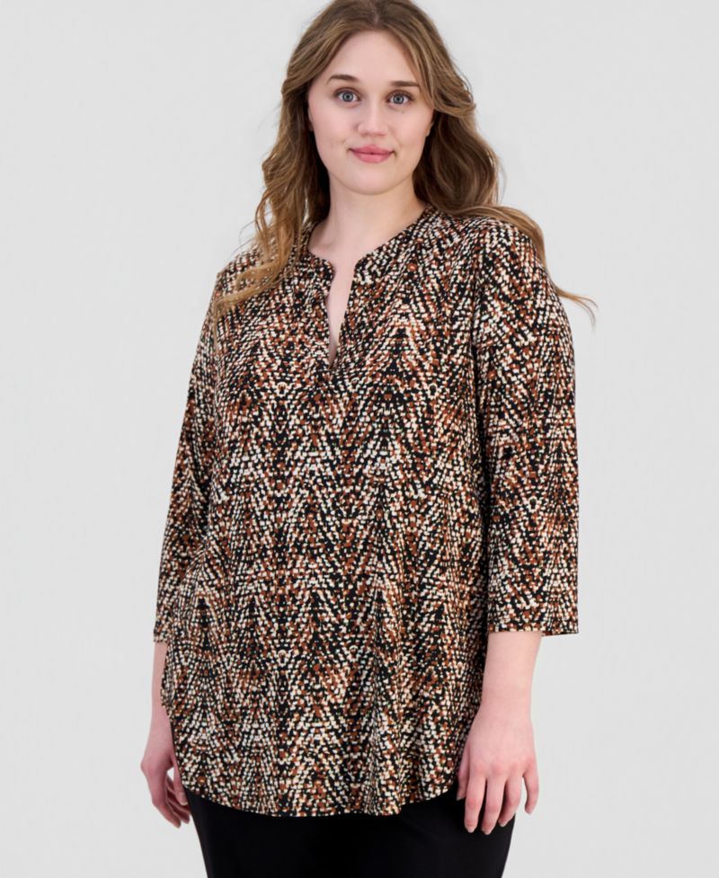 Plus Size Printed Split-Neck 3/4-Sleeve Top