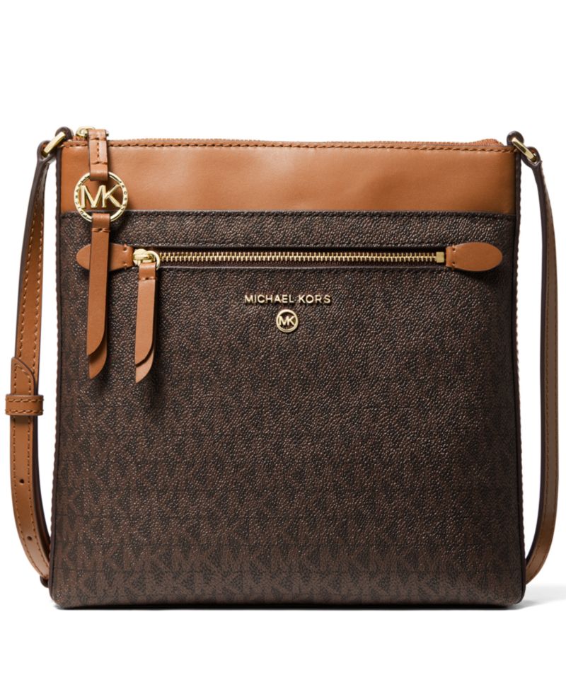 Logo Jet Set Charm Small North South Flat Crossbody