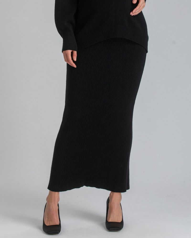Maternity Slim-Fit Nina Skirt with a Central Back Slit