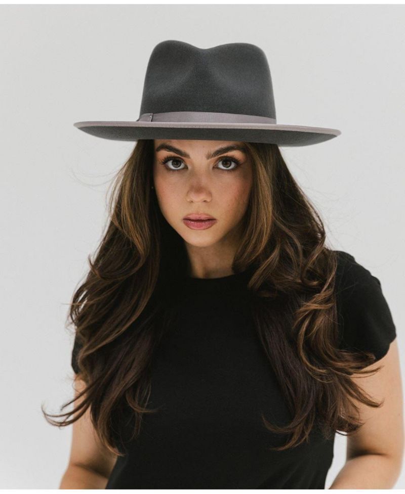 Women's Wool Fedora Hat - Timeless Classic for Any Wardrobe