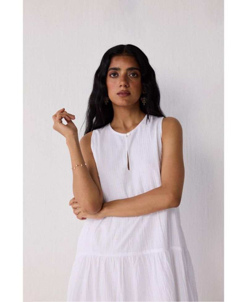 Women's Embroidered Everyday Sleeveless Short Tiered Dress