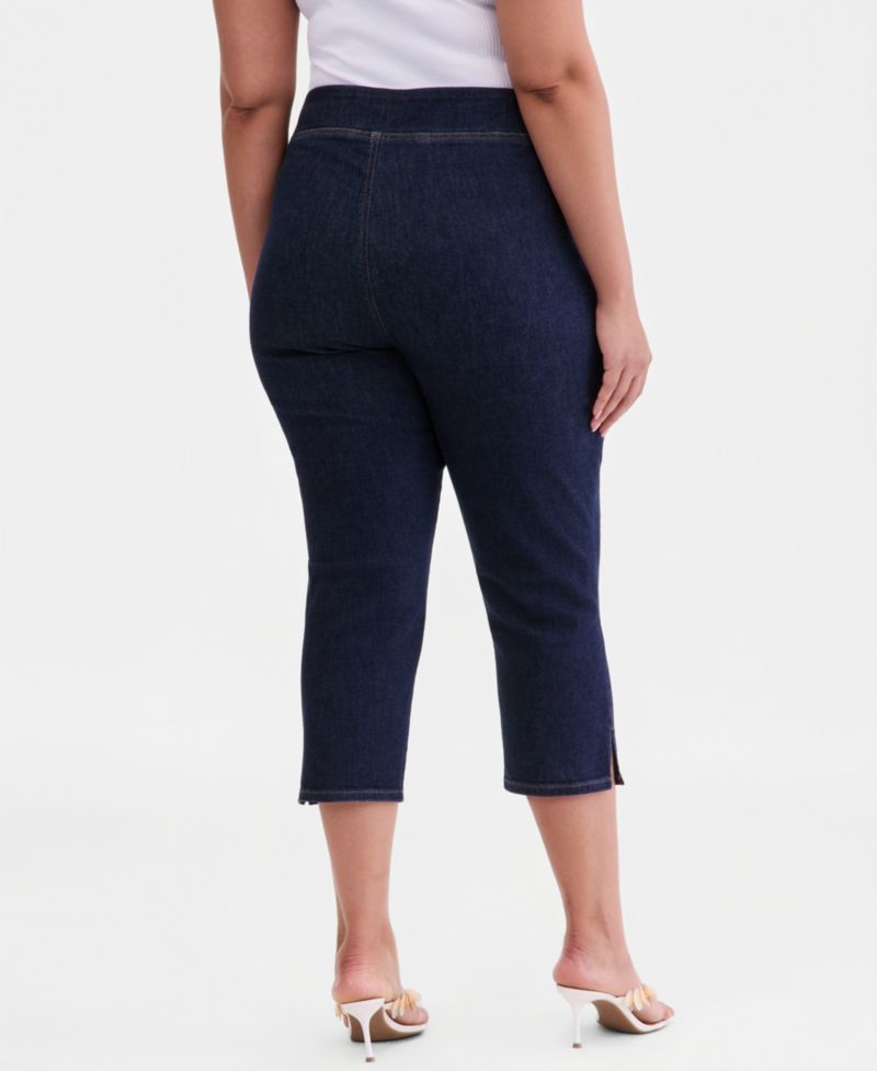 Plus Size Pull-On Capri Jeans