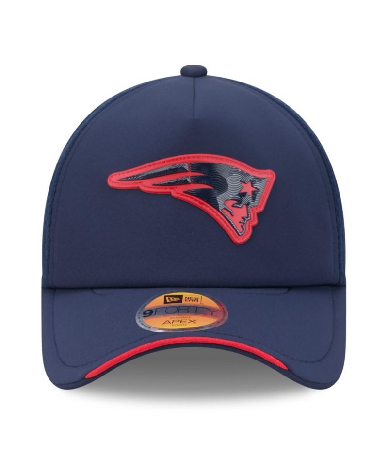 Big Boys and Girls Navy New England Patriots 2026 Sideline Apex 9FORTY Adjustable Trucker Hat