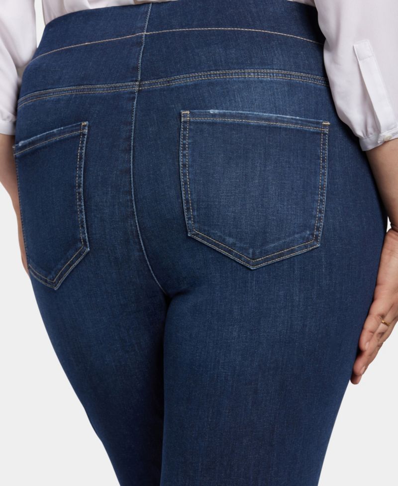 Plus Size Pull-On Straight Jeans
