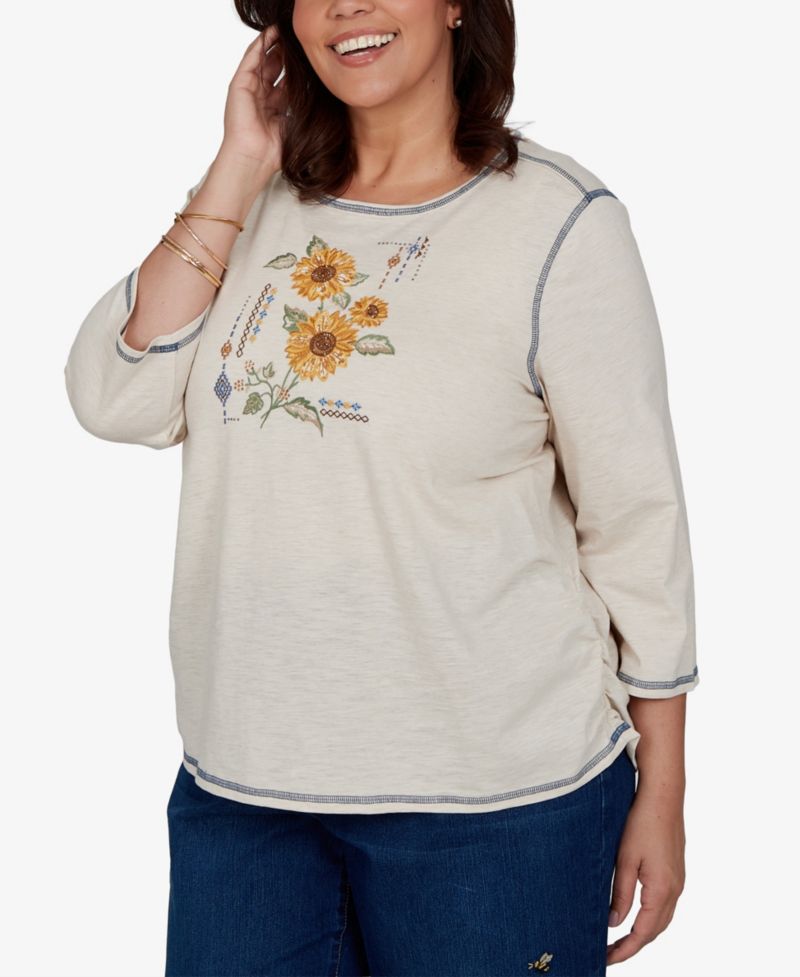 Plus Size 3/4-Sleeve Sunflower-Graphic Cotton-Polyester Blend T-Shirt